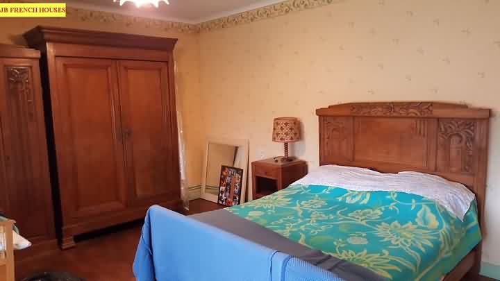 4 bed stone house for sale near Jarry