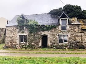 Stone barn to renovate near Keraden