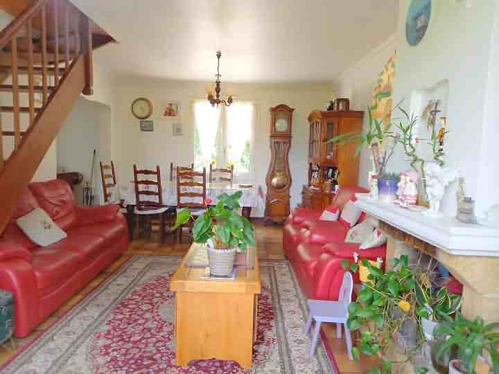4 bed house for sale near Aizet