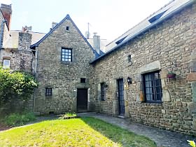 5 bed stone house for sale near Averton