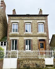 2 bed stone house for sale near Perrou