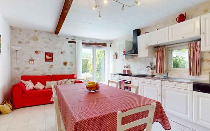 4 bed stone house for sale near Aubas