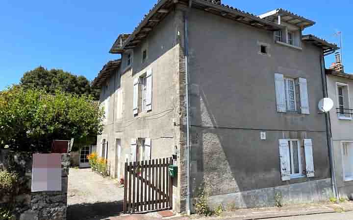 6 bed stone house for sale near Bujalenas