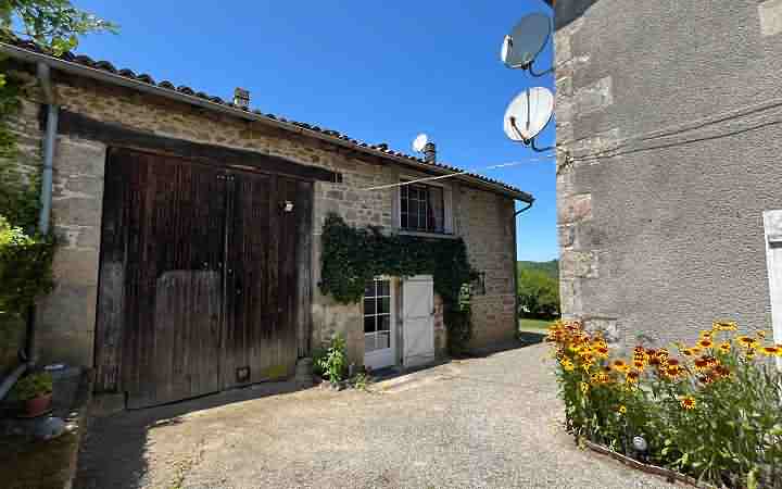 6 bed stone house for sale near Bujalenas