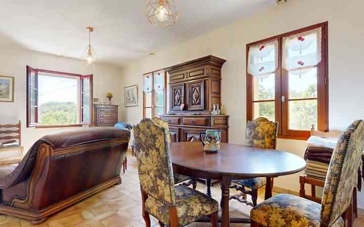 4 bed stone house for sale near Carves
