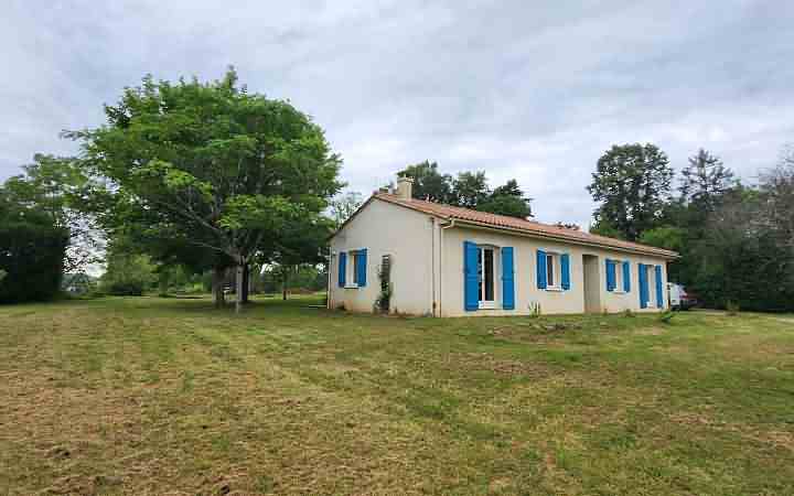 4 bed house for sale near Dordogne and Lot