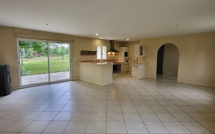 4 bed house for sale near Dordogne and Lot