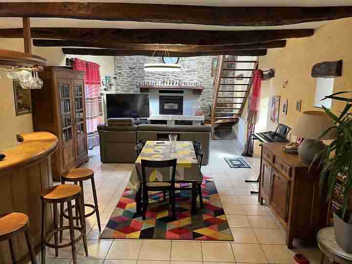3 bed stone house for sale near Keraden