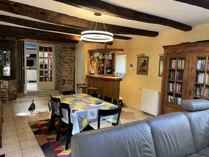 3 bed stone house for sale near Keraden