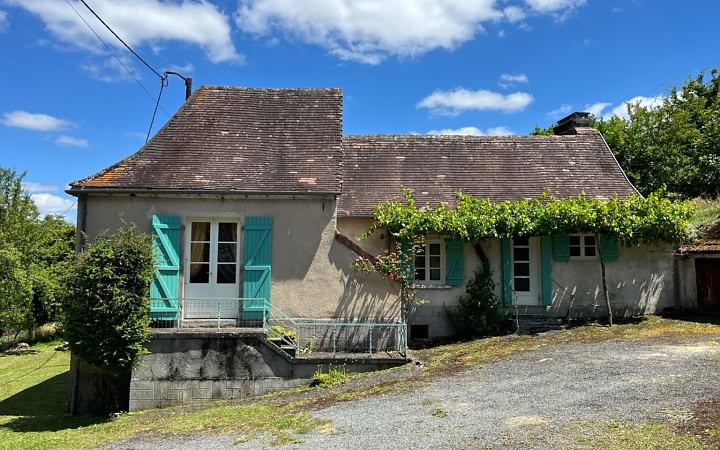 3 bed stone house for sale near Ajat