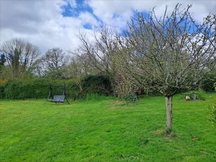 3 bed stone house for sale near Keraden
