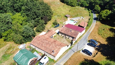 2 bed stone farmhouse for sale near Dordogne and Lot