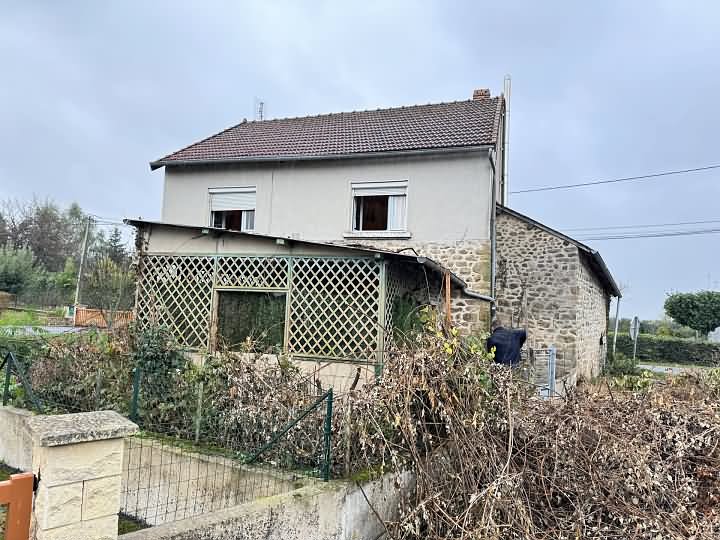 4 bed stone house for sale near Glénic