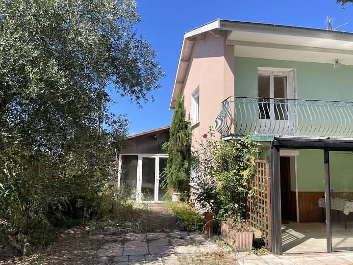 5 bed stone house for sale near Dordogne and Lot