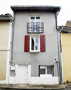 2 bed stone house for sale near Vanxains