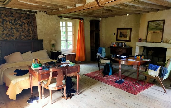 5 bed stone house for sale near Averton