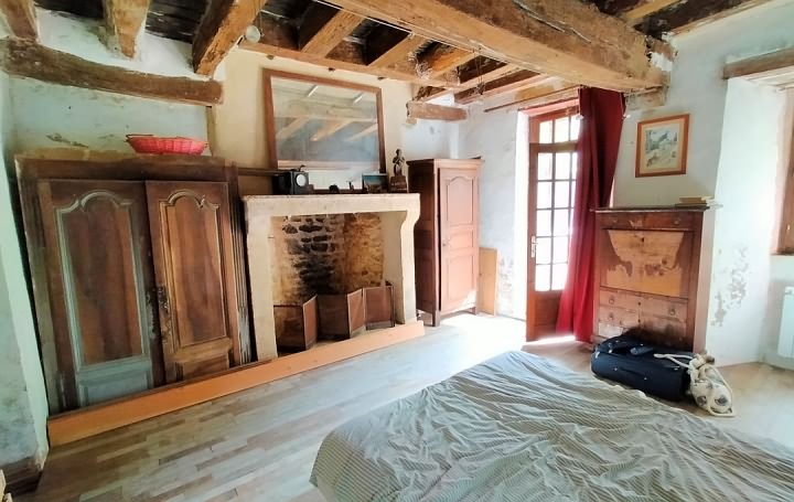 5 bed stone house for sale near Averton