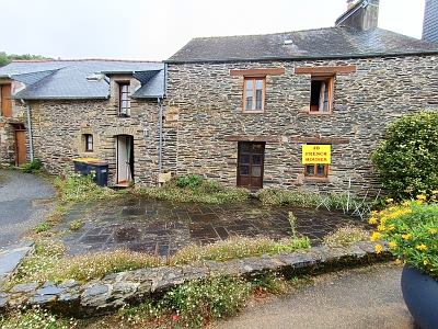2 bed stone house for sale near Perret