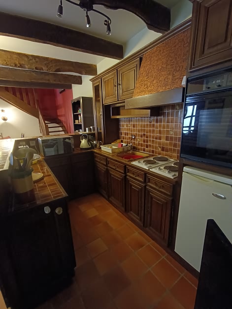 2 bed stone house for sale near Perret