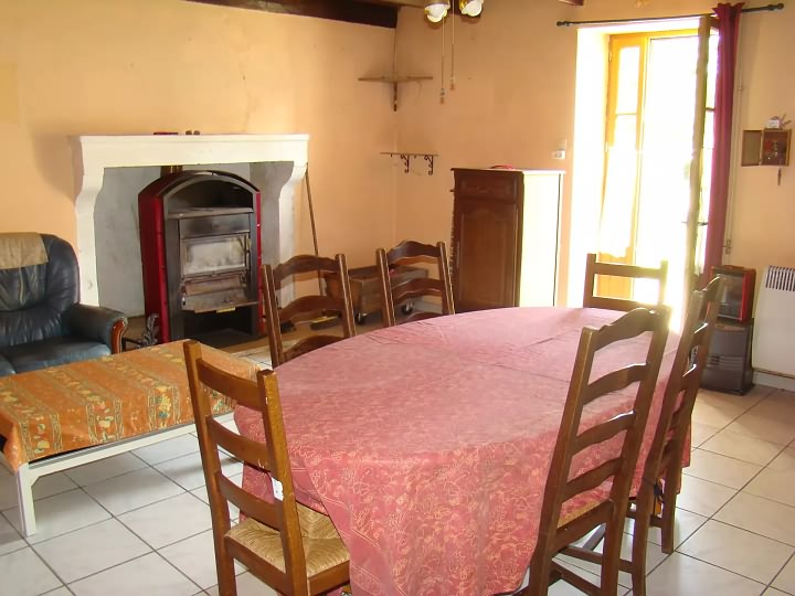 2 bed stone house for sale near Chez Vécant