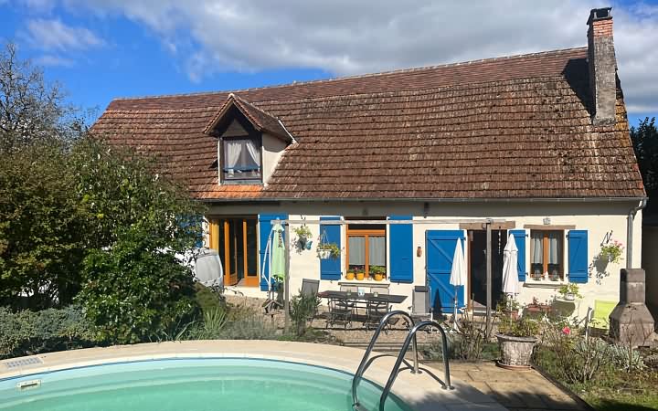Maison en pierre de 3 chambres à vendre près de Dussac