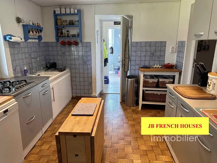 2 bed stone house for sale near Noth