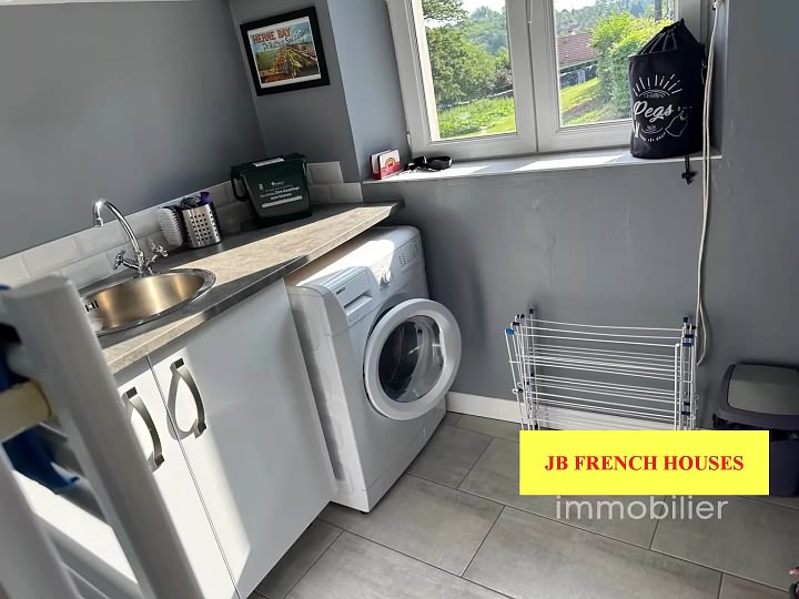 2 bed stone house for sale near Noth