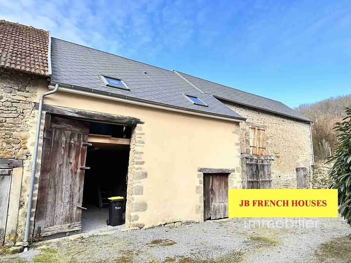 3 bed stone house for sale near Glénic