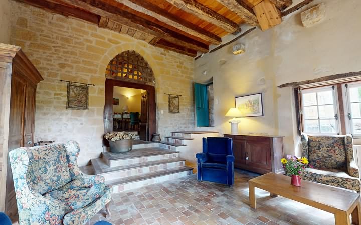 6 bed stone house for sale near Aubas