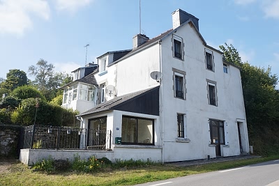 4 bed stone house for sale near Keraden