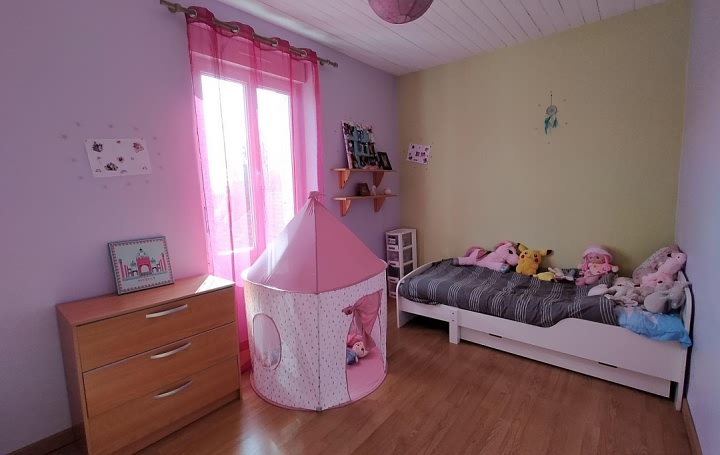 3 bed stone house for sale near Averton