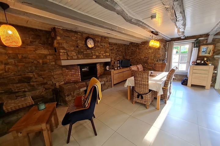 4 bed stone house for sale near Mohon