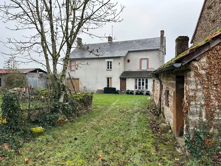 5 bed stone house for sale near Noth