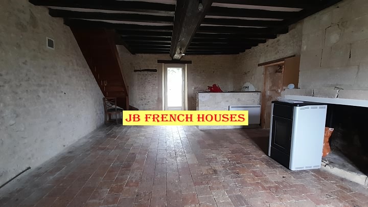 2 bed stone house for sale near Igé
