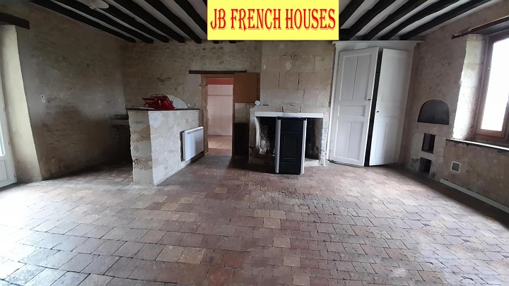 2 bed stone house for sale near Igé