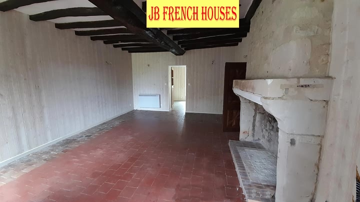 2 bed stone house for sale near Igé