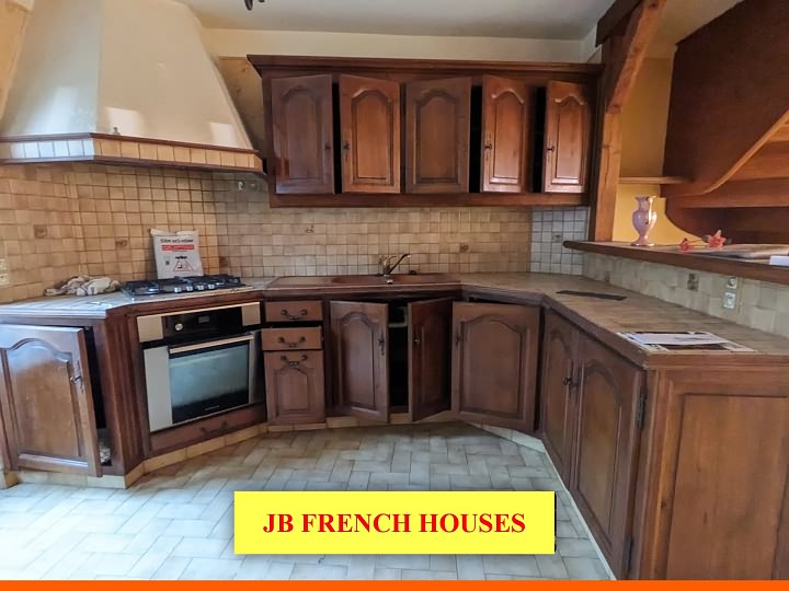 3 bed stone house for sale near Igé