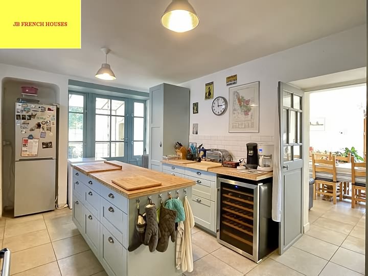 6 bed stone house for sale near Ansac Sur Vienne