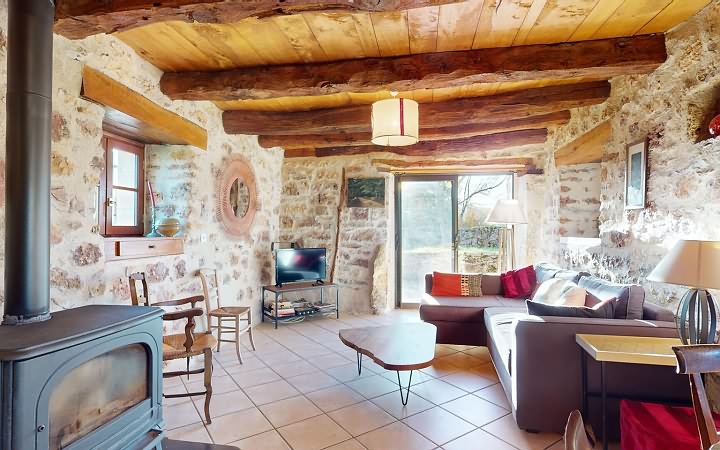 3 bed stone house for sale near Dordogne and Lot