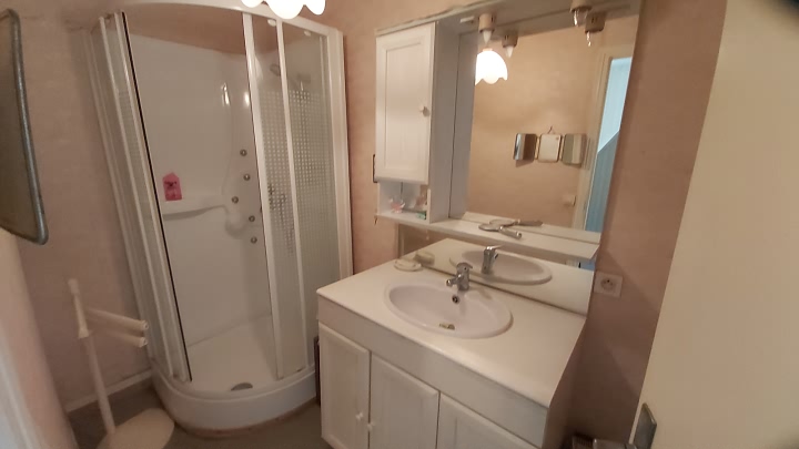 3 bed stone house for sale near Goulat