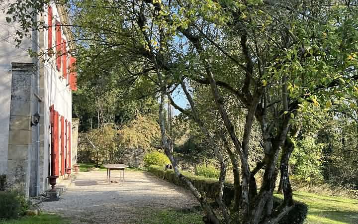 5 bed stone house for sale near Aubas