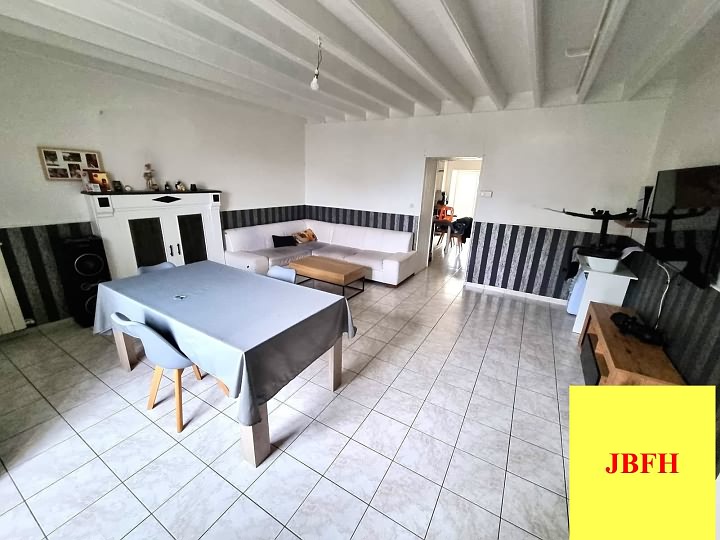 5 bed stone house for sale near Viennay