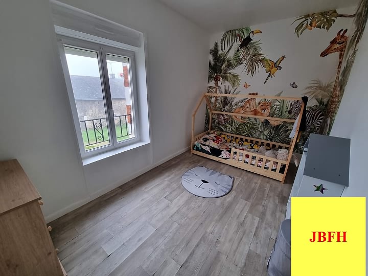 5 bed stone house for sale near Viennay