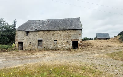 Stone house to renovate near Burcy