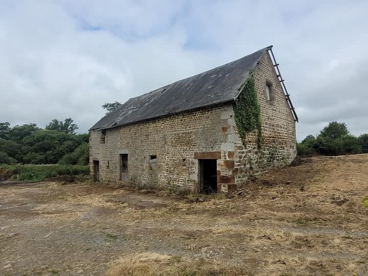 Stone house to renovate near Burcy