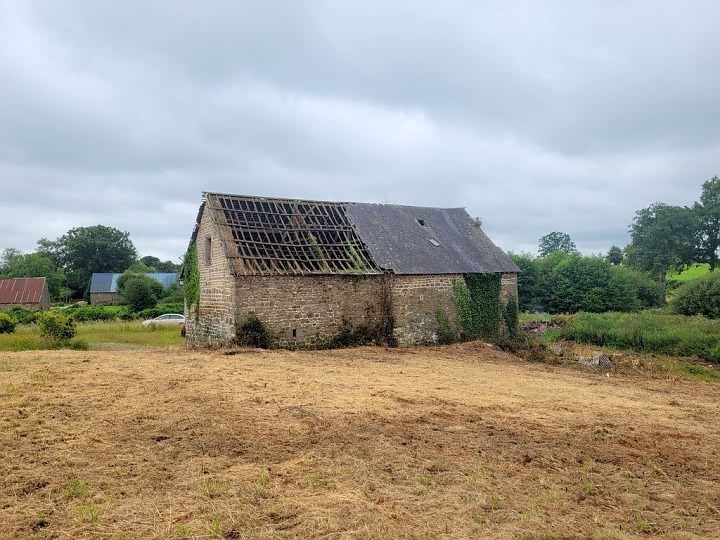 Stone house to renovate near Burcy