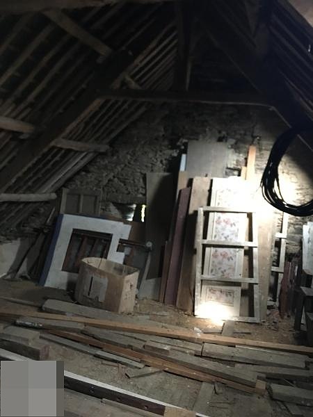 Stone barn to renovate near Treve