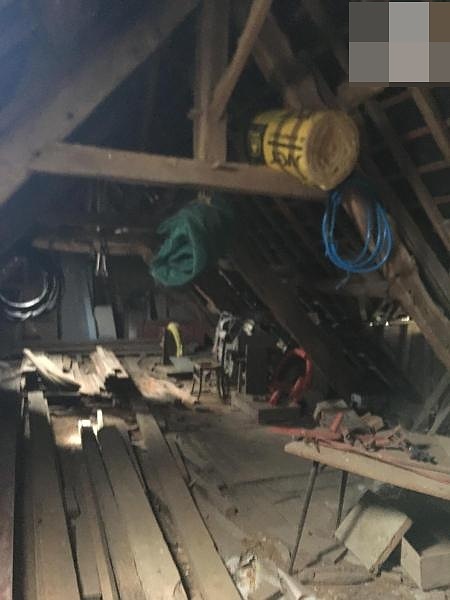 Stone barn to renovate near Treve