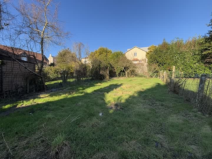2 bed stone house for sale near Perrou