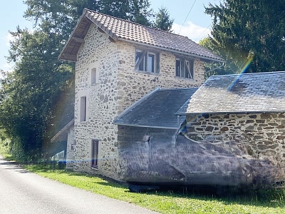 5 bed stone house for sale near Bujaleuf